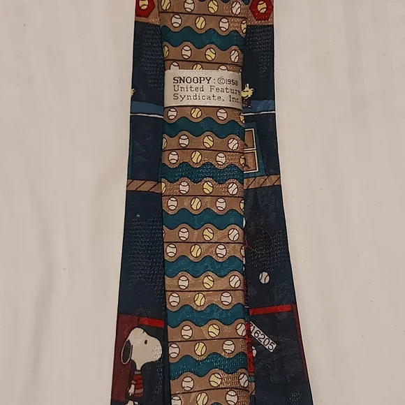 Snoopy - Picture 2 of 2